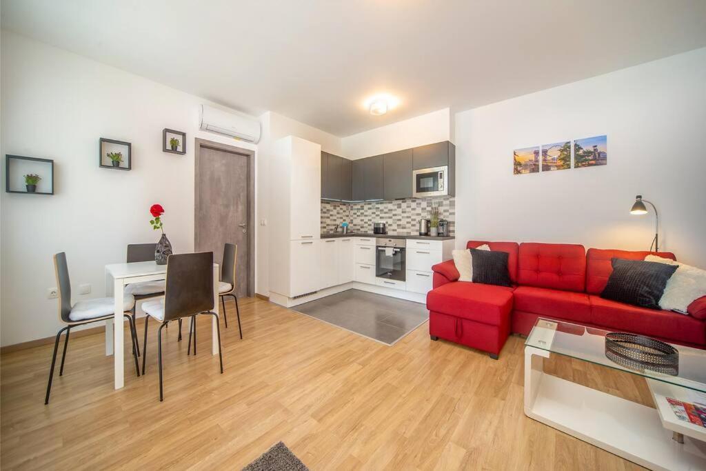 Grace Pine Apartment 1 Budapesta Exterior foto